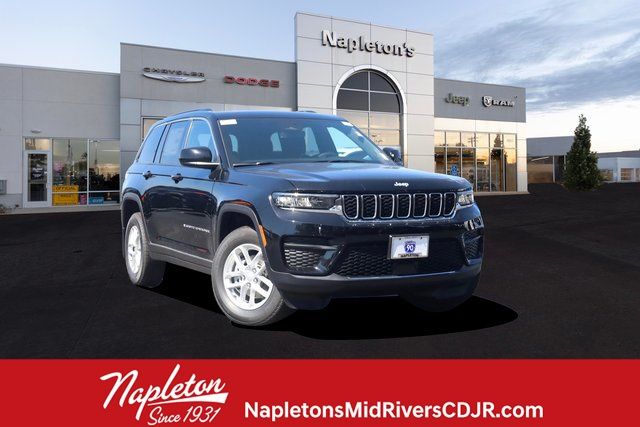 2025 Jeep Grand Cherokee Laredo's photo