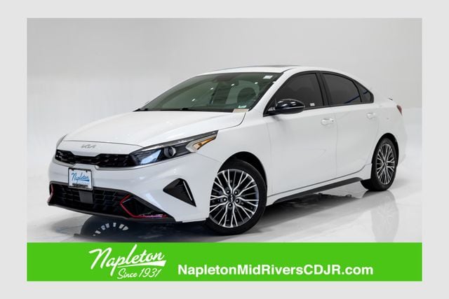 2023 Kia Forte GT-Line AT's photo