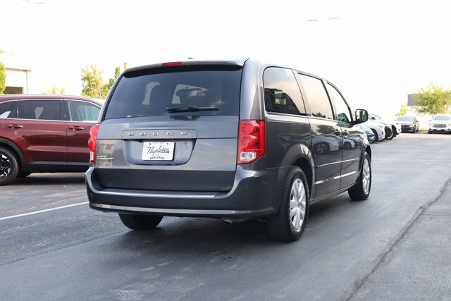 2016 Dodge Grand Caravan SE photo 4