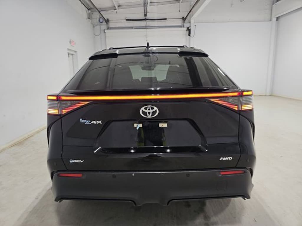 Used 2024 Toyota bZ4X XLE SUV