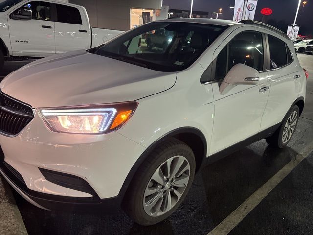 2018 Buick Encore Preferred's photo