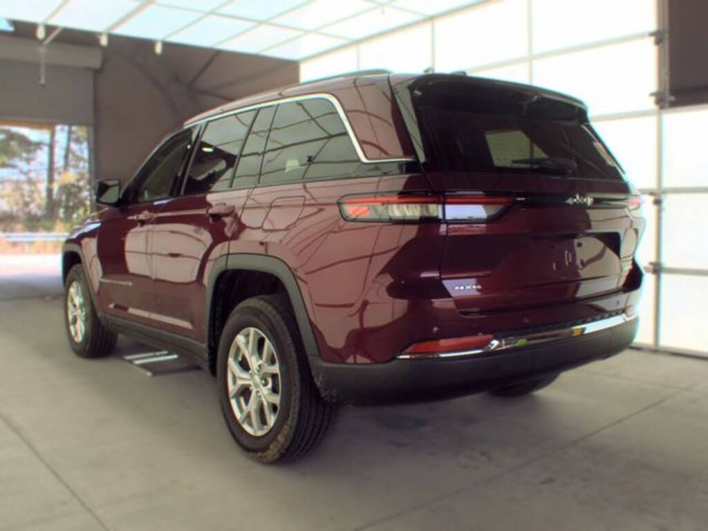 Used 2024 Jeep Grand Cherokee Limited SUV
