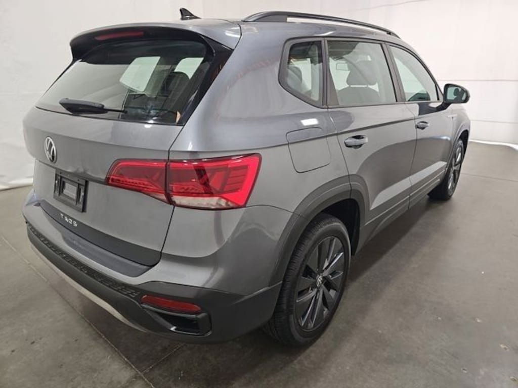 Used 2022 Volkswagen Taos 1.5T S SUV
