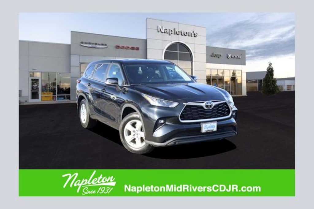 Used 2024 Toyota Highlander LE SUV