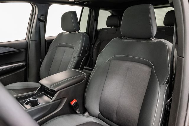 2025 Jeep Grand Cherokee Laredo - Photo 9