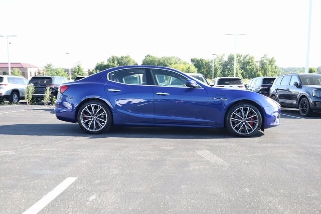 2022 Maserati Ghibli Modena photo 4