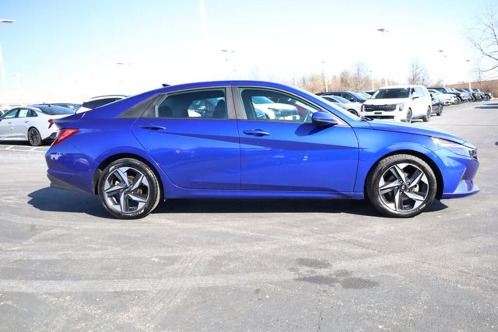 Used 2023 Hyundai Elantra SEL Sedan