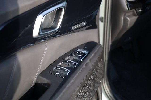 2026 Kia Carnival SX Prestige - Photo 17