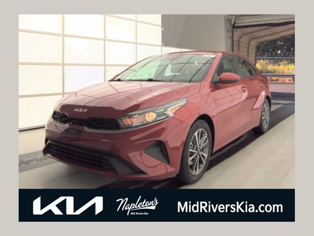 2023 Kia Forte LXS AT's photo