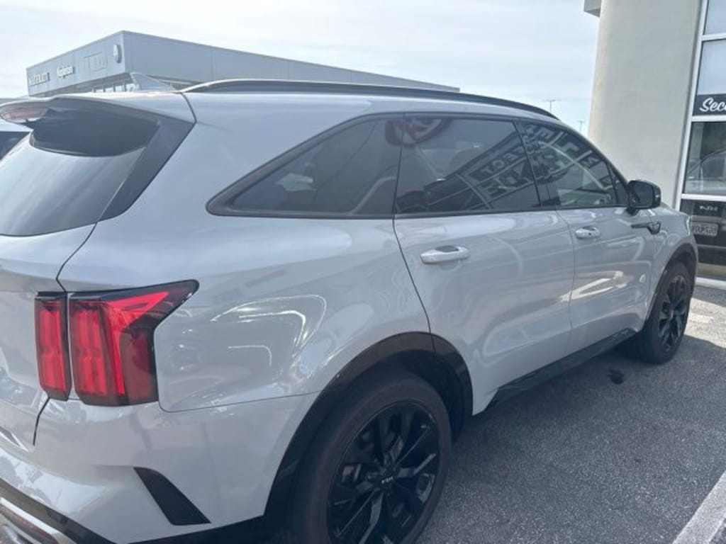 Used 2022 Kia Sorento SX SUV