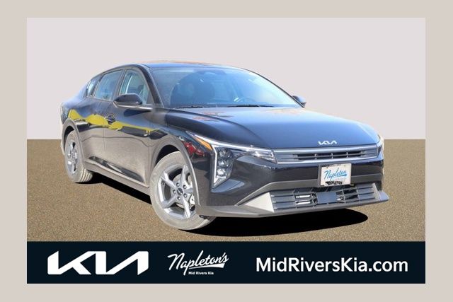 2025 Kia K4 LXS's photo