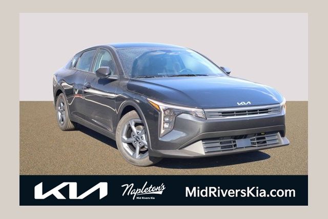 2025 Kia K4 LXS's photo