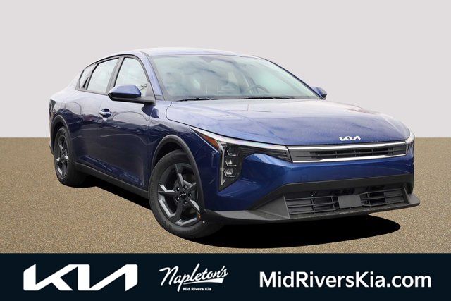 2025 Kia K4 LXS's photo