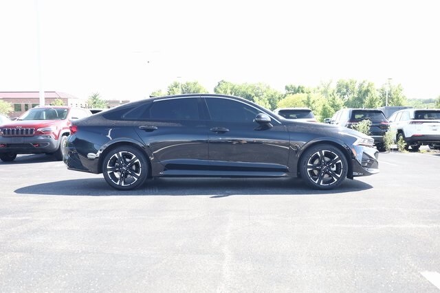 2024 Kia K5 GT-Line photo 3