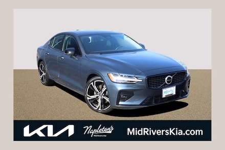 2024 Volvo S60 B5 Core Dark Sedan