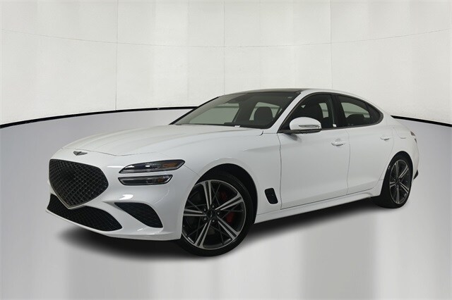 2024 Genesis G70 2.5T photo 3