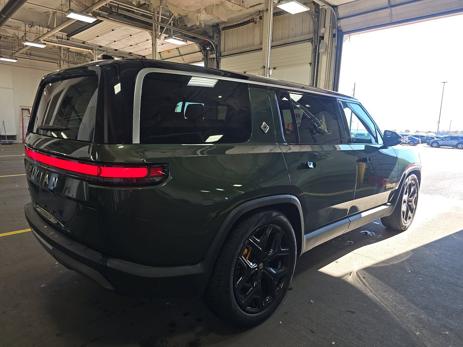 Used 2024 Rivian R1S Adventure Quad Motor Large Pack SUV