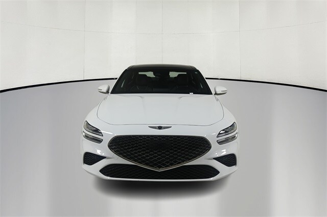 2024 Genesis G70 2.5T photo 2