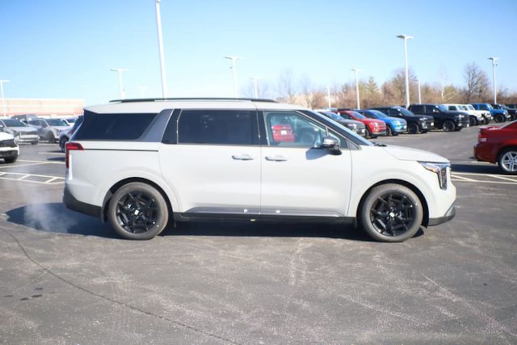New 2026 Kia Carnival SX Van Passenger Van