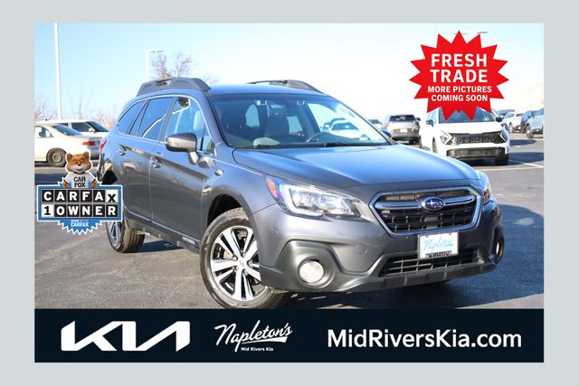 2019 Subaru Outback Limited's photo