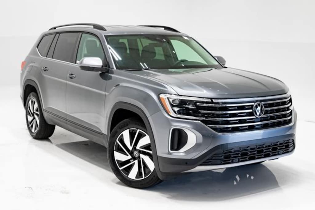 Used 2025 Volkswagen Atlas 2.0T SE w/Technology SUV