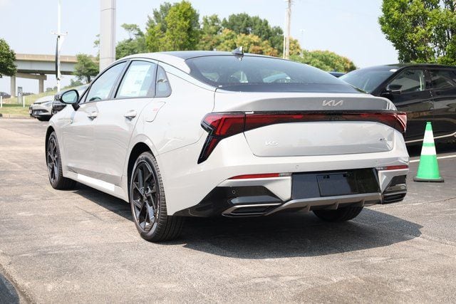 2026 Kia K5 GT - Photo 7