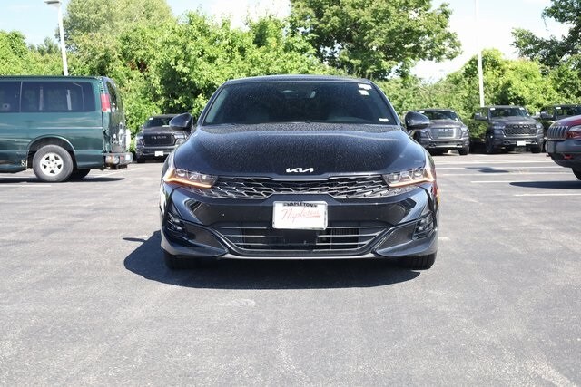 2024 Kia K5 GT-Line photo 2