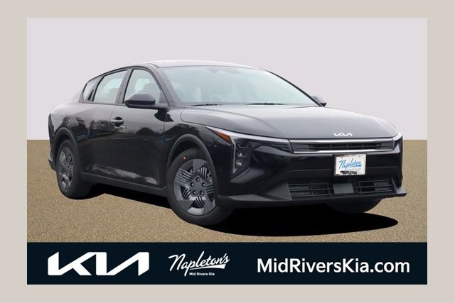 2025 Kia K4 LX's photo