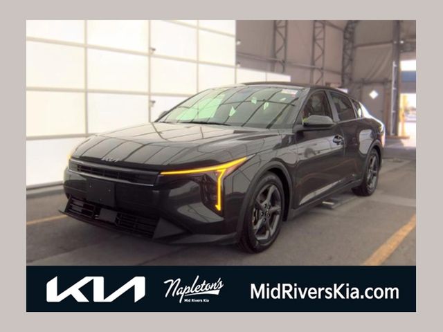 2025 Kia K4 LXS AT's photo