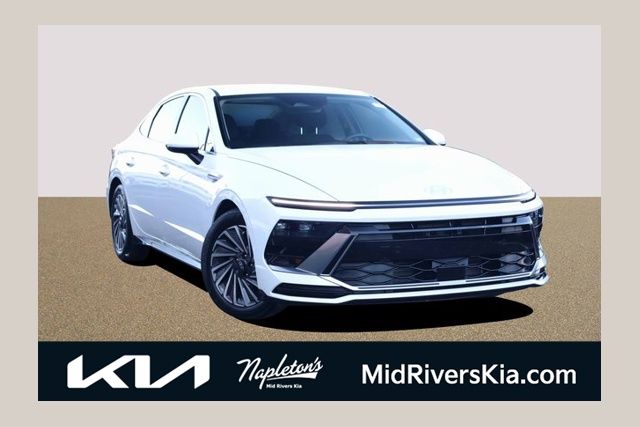 2025 Hyundai Sonata Hybrid SEL's photo