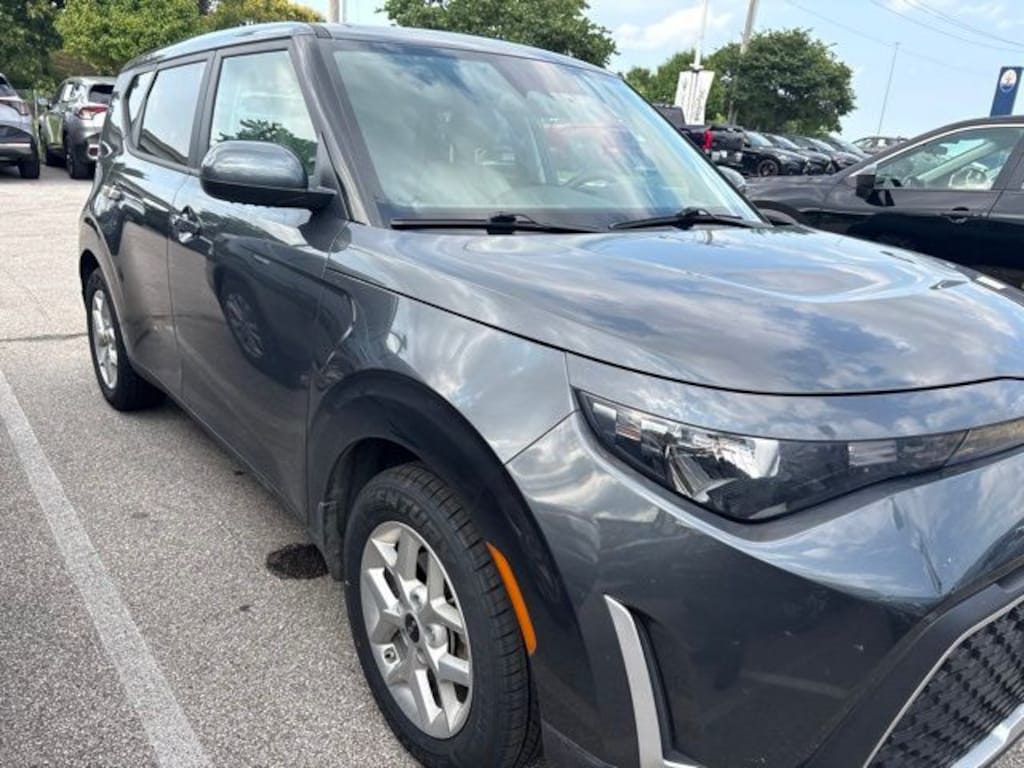 Certified 2024 Kia Soul LX Hatchback