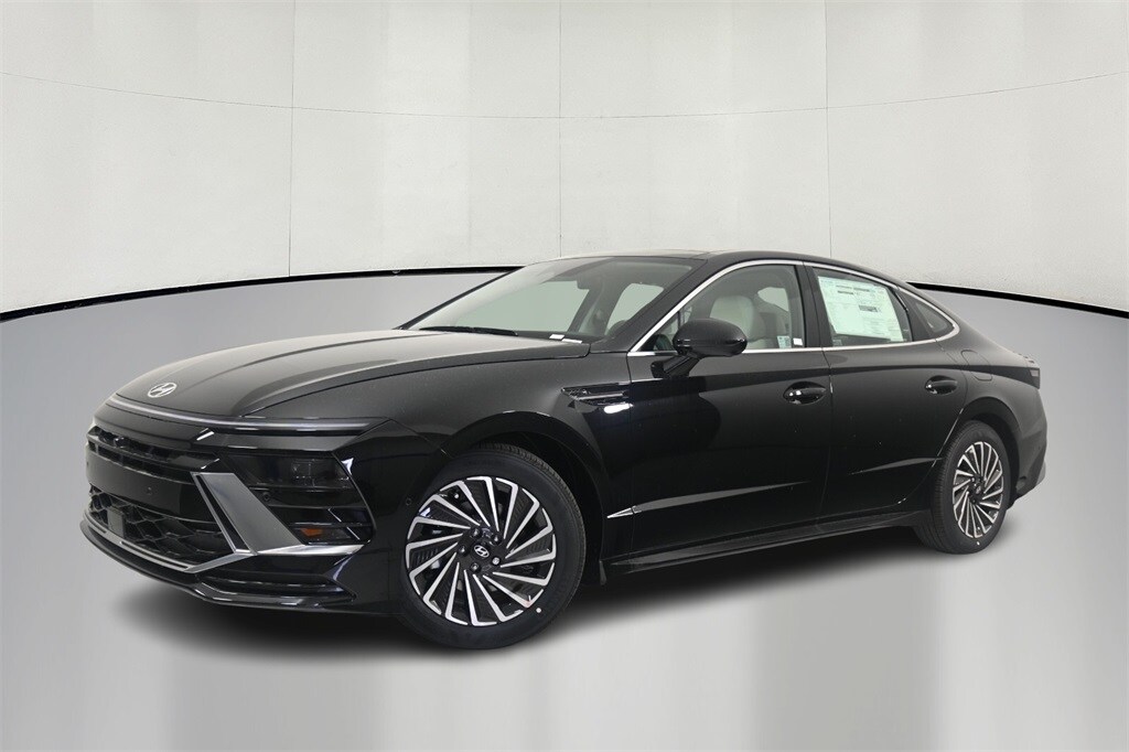 2024 Hyundai Sonata Hybrid Limited photo 3