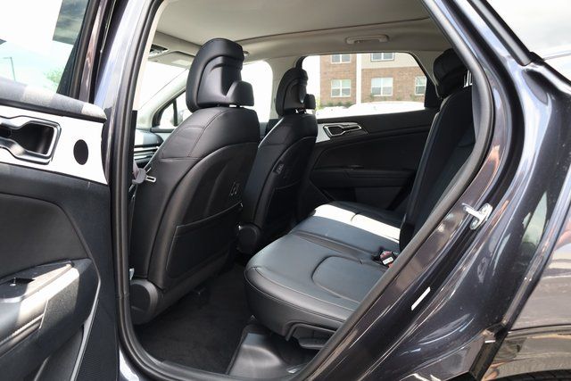 2026 Kia Sportage SX - Photo 28
