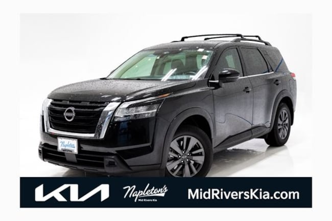 2022 Nissan Pathfinder SV 2WD's photo