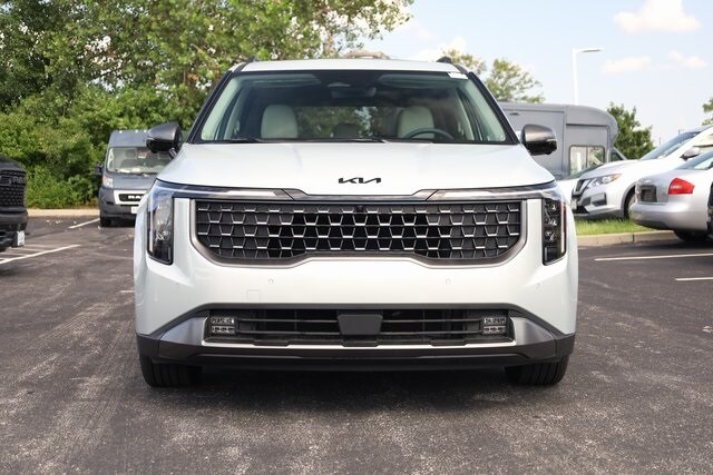 2026 Kia Carnival SX photo 3