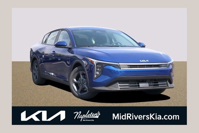 2025 Kia K4 LXS's photo