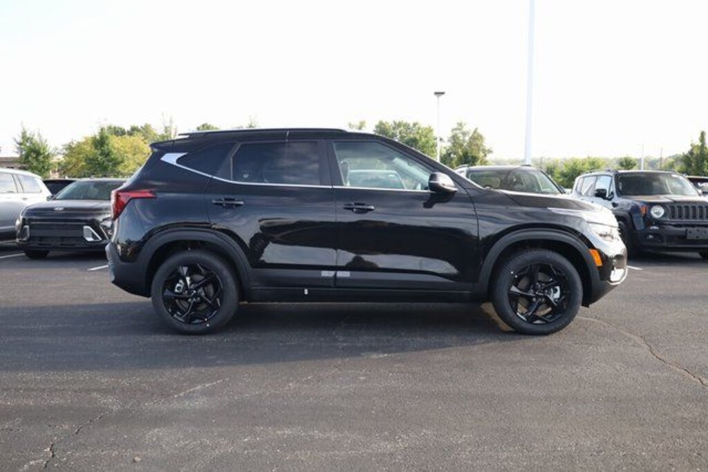 New 2026 Kia Seltos EX SUV