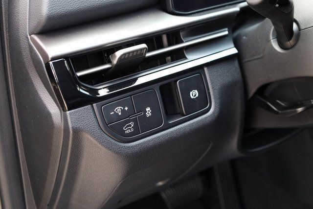 2026 Kia Sportage SX - Photo 16