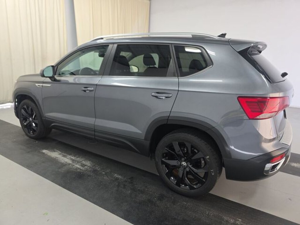 Used 2023 Volkswagen Taos 1.5T SE SUV