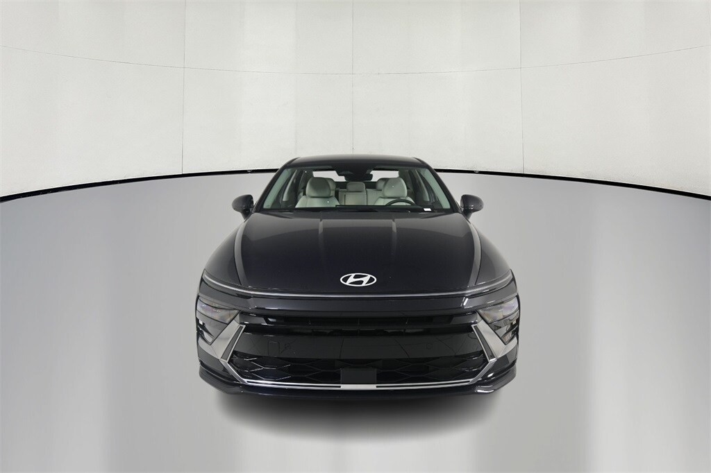2024 Hyundai Sonata SEL photo 2