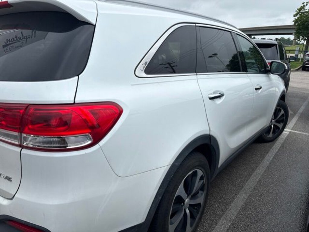 Used 2017 Kia Sorento 3.3L EX SUV