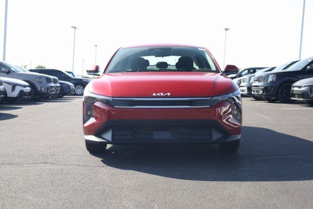 New 2025 Kia K4 LXS Sedan