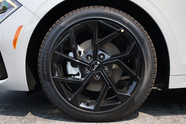 2026 Kia K5 GT - Photo 9
