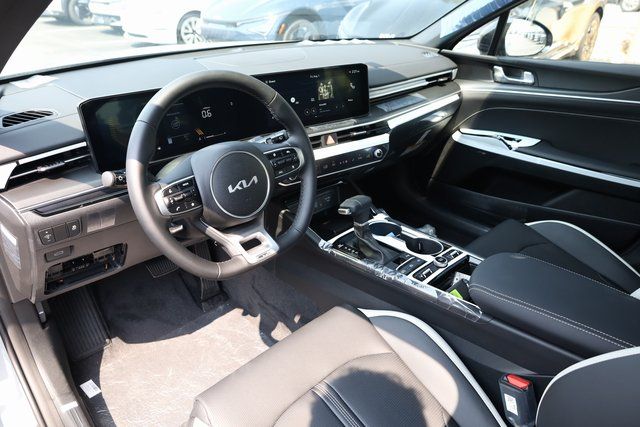 2026 Kia K5 GT - Photo 12