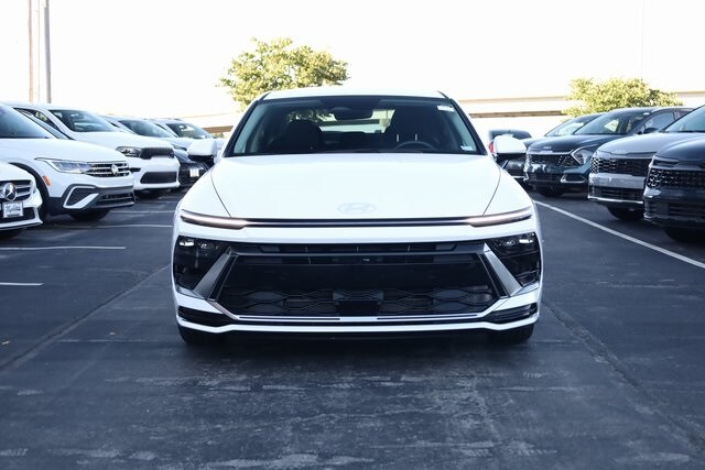 2025 Hyundai Sonata Hybrid SEL photo 3