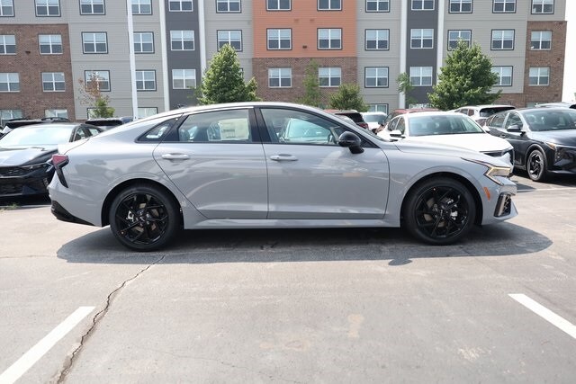 2026 Kia K5 GT photo 4