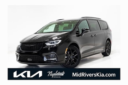 2025 Chrysler Pacifica Limited Van Passenger Van