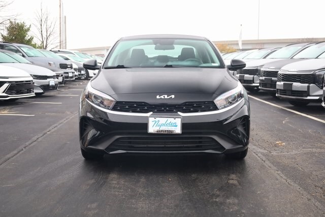 2024 Kia Forte LXS photo 3