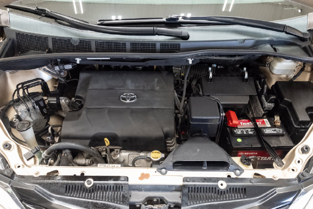 Used 2013 Toyota Sienna LE V6 8 Passenger Van
