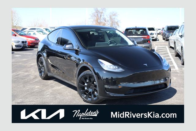 Used 2023 Tesla Model Y Long Range with VIN 7SAYGDEEXPA029883 for sale in St. Peters, MO